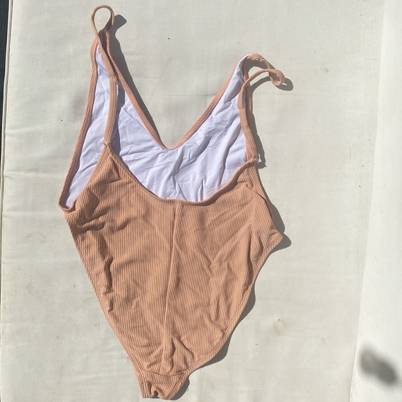 Nasty Gal peach swoop-back bathing suit - Picture 2 of 3